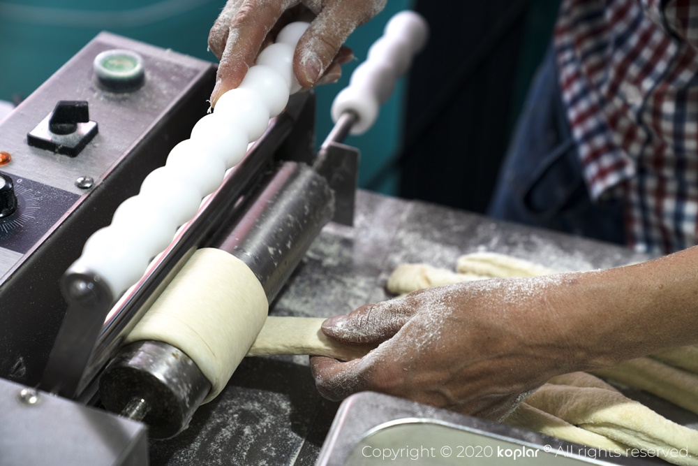 Chimney Cake Cooking Roll - Cone