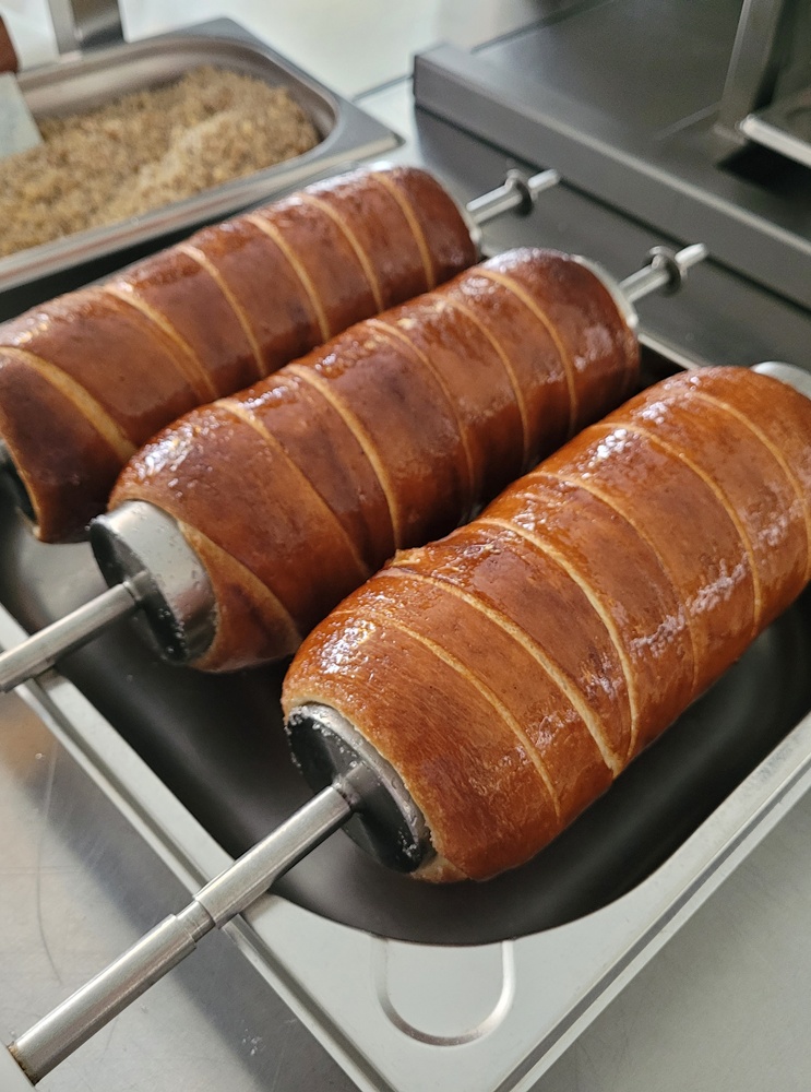 chimney cake gas grill baking